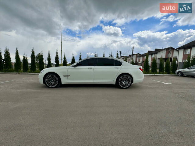 Білий БМВ 7 Серія, об'ємом двигуна 2.98 л та пробігом 198 тис. км за 15400 $, фото 3 на Automoto.ua