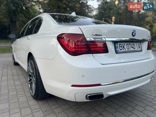 Белый БМВ 7 Серия, объемом двигателя 2.98 л и пробегом 199 тыс. км за 13500 $, фото 8 на Automoto.ua