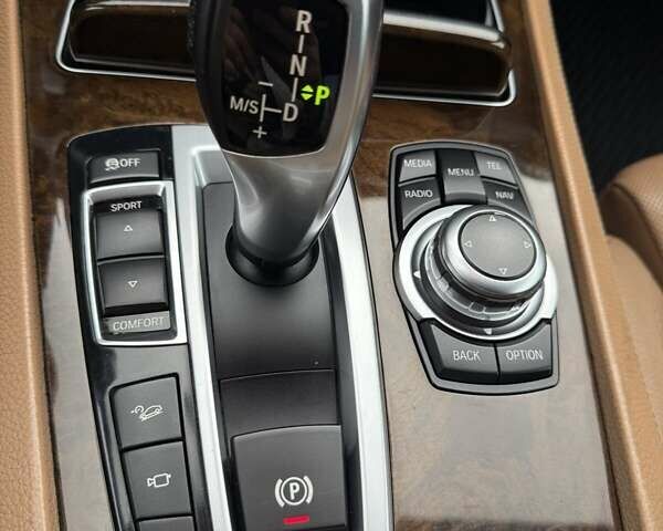 Білий БМВ 7 Серія, об'ємом двигуна 2.99 л та пробігом 195 тис. км за 22500 $, фото 33 на Automoto.ua