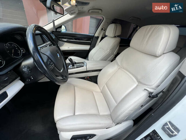 Белый БМВ 7 Серия, объемом двигателя 3 л и пробегом 230 тыс. км за 21400 $, фото 49 на Automoto.ua
