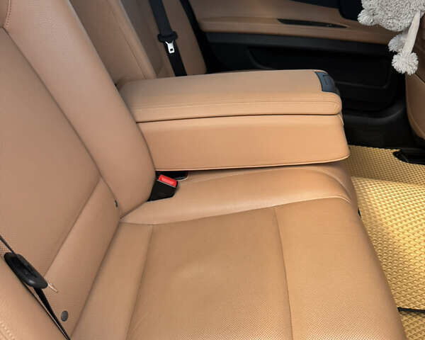Білий БМВ 7 Серія, об'ємом двигуна 2.98 л та пробігом 172 тис. км за 17500 $, фото 12 на Automoto.ua