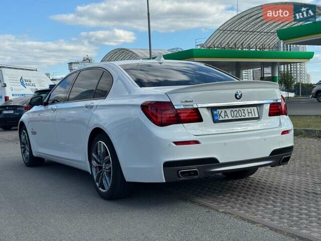 Білий БМВ 7 Серія, об'ємом двигуна 2.98 л та пробігом 172 тис. км за 17500 $, фото 4 на Automoto.ua