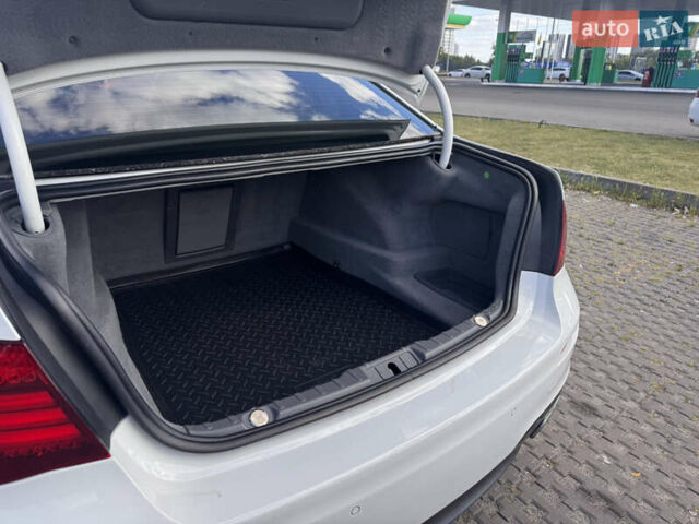 Білий БМВ 7 Серія, об'ємом двигуна 2.98 л та пробігом 172 тис. км за 17500 $, фото 10 на Automoto.ua
