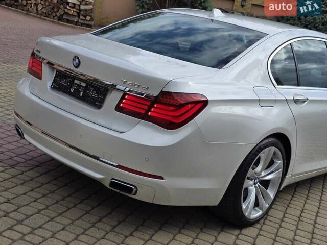 Белый БМВ 7 Серия, объемом двигателя 3 л и пробегом 240 тыс. км за 26555 $, фото 6 на Automoto.ua