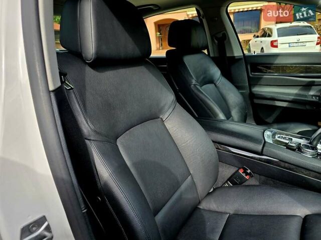 Белый БМВ 7 Серия, объемом двигателя 3 л и пробегом 240 тыс. км за 26555 $, фото 72 на Automoto.ua