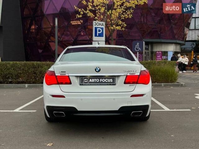 БМВ 7 Серия 2014 в Киеве на Automoto.ua Белый БМВ 7 Серия, объемом двигателя 2.98 л и пробегом 193 тыс. км за 22990 $, фото 6 на Automoto.ua