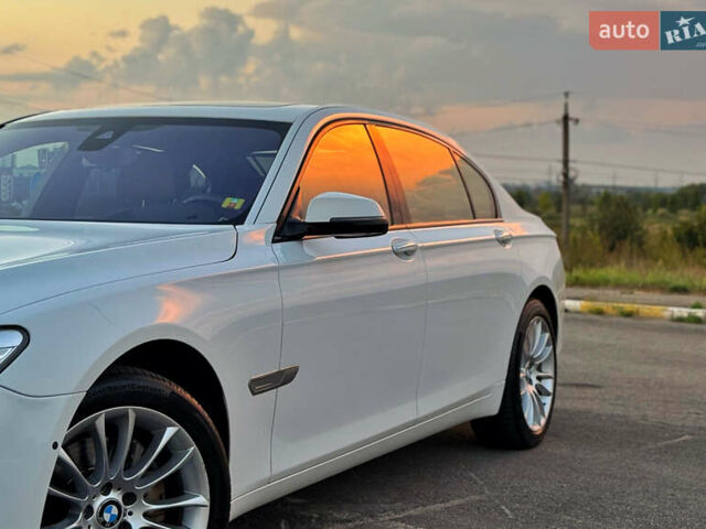 Белый БМВ 7 Серия, объемом двигателя 2.98 л и пробегом 190 тыс. км за 17500 $, фото 4 на Automoto.ua