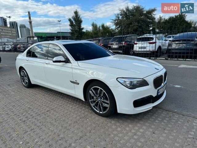 Білий БМВ 7 Серія, об'ємом двигуна 2.98 л та пробігом 172 тис. км за 17500 $, фото 2 на Automoto.ua