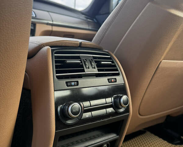 Білий БМВ 7 Серія, об'ємом двигуна 2.98 л та пробігом 172 тис. км за 17500 $, фото 16 на Automoto.ua
