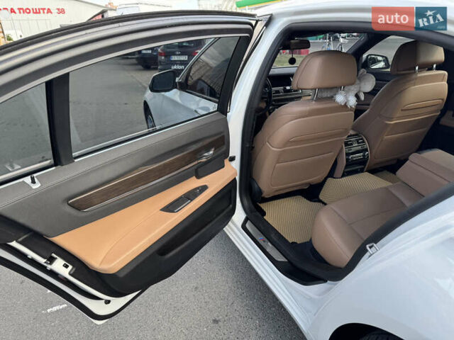 Білий БМВ 7 Серія, об'ємом двигуна 2.98 л та пробігом 172 тис. км за 17500 $, фото 22 на Automoto.ua