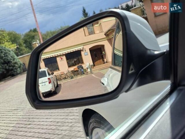 Белый БМВ 7 Серия, объемом двигателя 3 л и пробегом 240 тыс. км за 26555 $, фото 43 на Automoto.ua