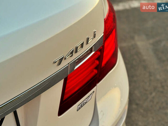 Белый БМВ 7 Серия, объемом двигателя 2.98 л и пробегом 190 тыс. км за 17500 $, фото 10 на Automoto.ua