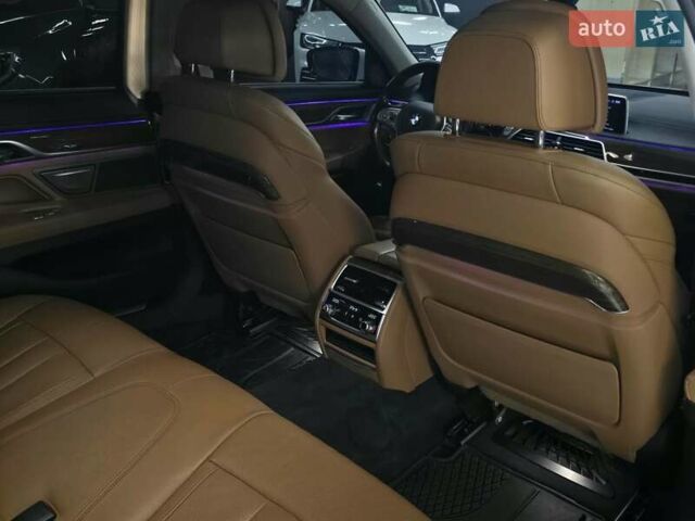 Белый БМВ 7 Серия, объемом двигателя 3 л и пробегом 161 тыс. км за 29979 $, фото 31 на Automoto.ua