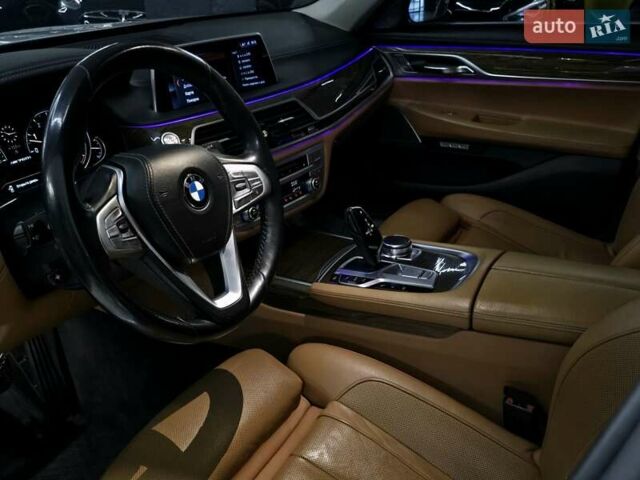 Белый БМВ 7 Серия, объемом двигателя 3 л и пробегом 161 тыс. км за 29979 $, фото 15 на Automoto.ua