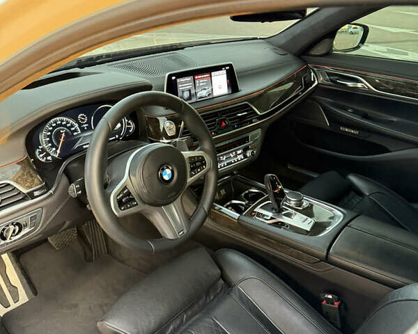 Белый БМВ 7 Серия, объемом двигателя 4.4 л и пробегом 126 тыс. км за 27777 $, фото 20 на Automoto.ua