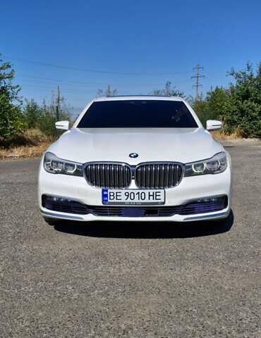Белый БМВ 7 Серия, объемом двигателя 2.98 л и пробегом 155 тыс. км за 31500 $, фото 32 на Automoto.ua