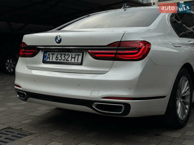 Белый БМВ 7 Серия, объемом двигателя 2.99 л и пробегом 124 тыс. км за 45000 $, фото 24 на Automoto.ua