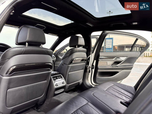 Белый БМВ 7 Серия, объемом двигателя 3 л и пробегом 159 тыс. км за 32000 $, фото 17 на Automoto.ua