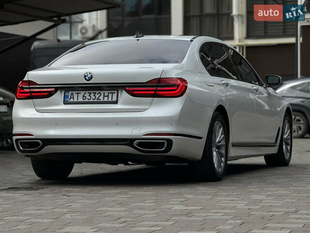 Белый БМВ 7 Серия, объемом двигателя 2.99 л и пробегом 124 тыс. км за 45000 $, фото 23 на Automoto.ua