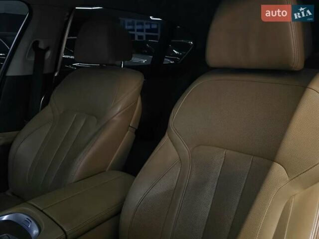 Белый БМВ 7 Серия, объемом двигателя 3 л и пробегом 161 тыс. км за 29979 $, фото 23 на Automoto.ua