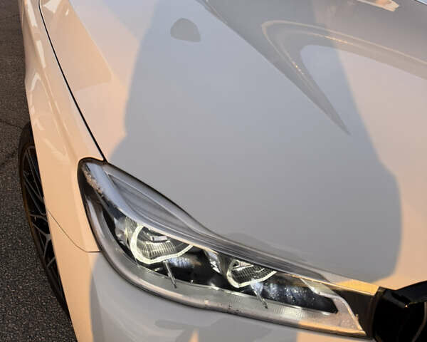 Белый БМВ 7 Серия, объемом двигателя 4.4 л и пробегом 126 тыс. км за 27777 $, фото 19 на Automoto.ua