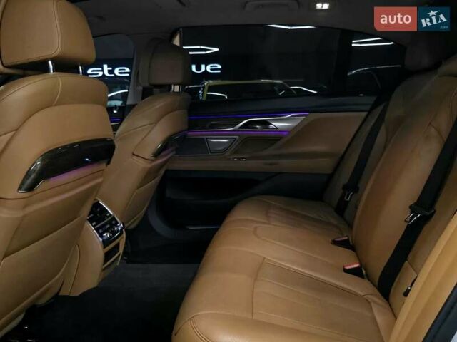 Белый БМВ 7 Серия, объемом двигателя 3 л и пробегом 161 тыс. км за 29979 $, фото 24 на Automoto.ua