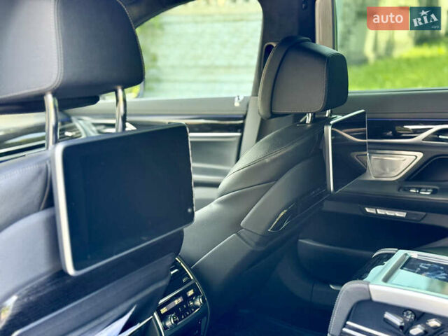 Белый БМВ 7 Серия, объемом двигателя 4.4 л и пробегом 110 тыс. км за 35500 $, фото 18 на Automoto.ua