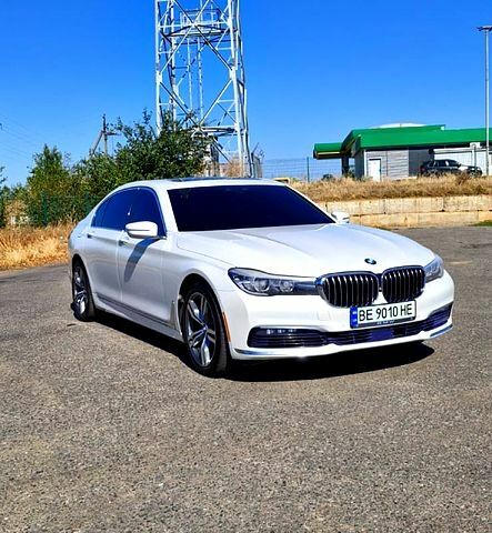 Белый БМВ 7 Серия, объемом двигателя 3 л и пробегом 156 тыс. км за 31500 $, фото 10 на Automoto.ua