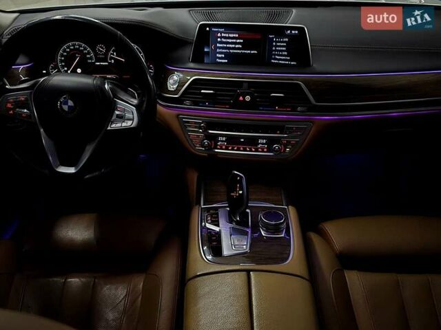 Белый БМВ 7 Серия, объемом двигателя 3 л и пробегом 161 тыс. км за 29979 $, фото 29 на Automoto.ua