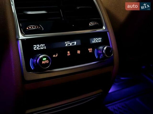 Белый БМВ 7 Серия, объемом двигателя 3 л и пробегом 161 тыс. км за 29979 $, фото 27 на Automoto.ua