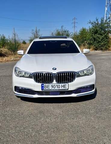 Белый БМВ 7 Серия, объемом двигателя 2.98 л и пробегом 155 тыс. км за 31500 $, фото 27 на Automoto.ua