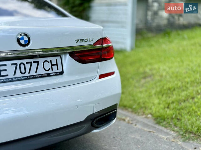 Белый БМВ 7 Серия, объемом двигателя 4.4 л и пробегом 110 тыс. км за 35500 $, фото 9 на Automoto.ua