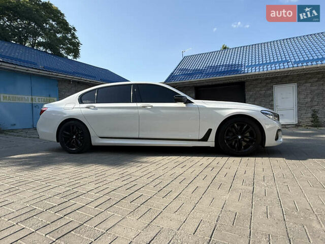 Белый БМВ 7 Серия, объемом двигателя 4.39 л и пробегом 120 тыс. км за 25500 $, фото 8 на Automoto.ua