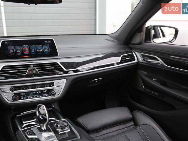 Белый БМВ 7 Серия, объемом двигателя 4.39 л и пробегом 104 тыс. км за 31900 $, фото 14 на Automoto.ua