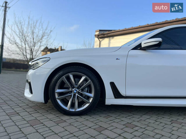 Белый БМВ 7 Серия, объемом двигателя 2.99 л и пробегом 200 тыс. км за 35000 $, фото 25 на Automoto.ua