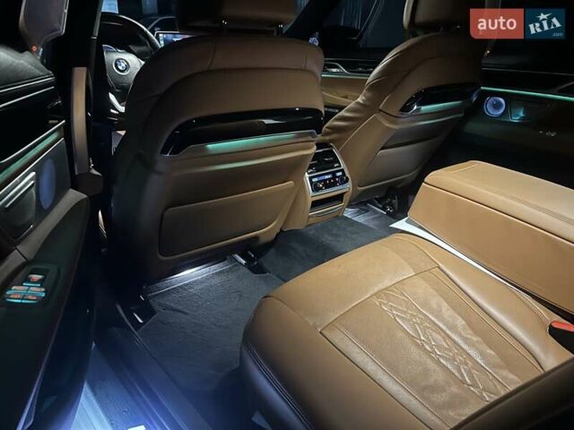 Белый БМВ 7 Серия, объемом двигателя 4.39 л и пробегом 134 тыс. км за 34844 $, фото 24 на Automoto.ua