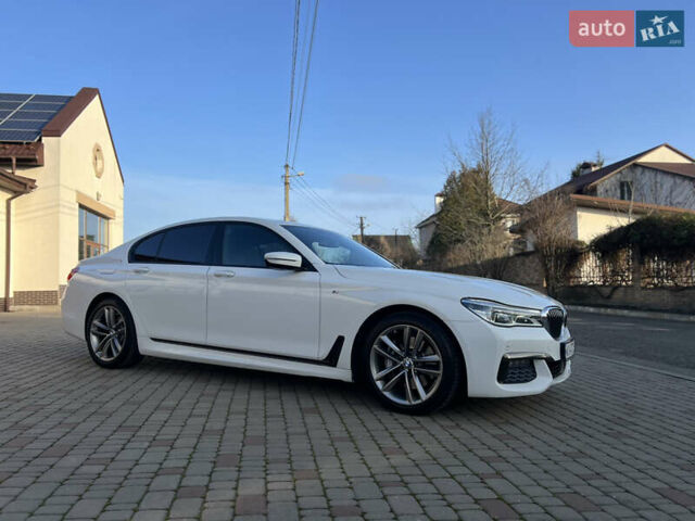 Белый БМВ 7 Серия, объемом двигателя 2.99 л и пробегом 200 тыс. км за 35000 $, фото 14 на Automoto.ua