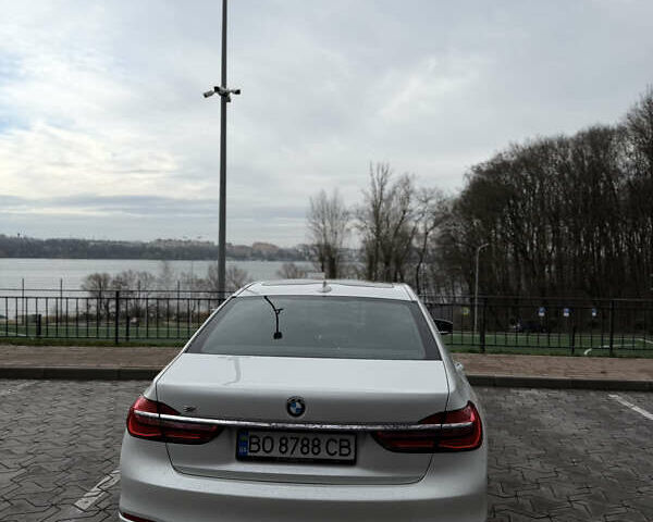 Белый БМВ 7 Серия, объемом двигателя 2.99 л и пробегом 176 тыс. км за 40000 $, фото 5 на Automoto.ua