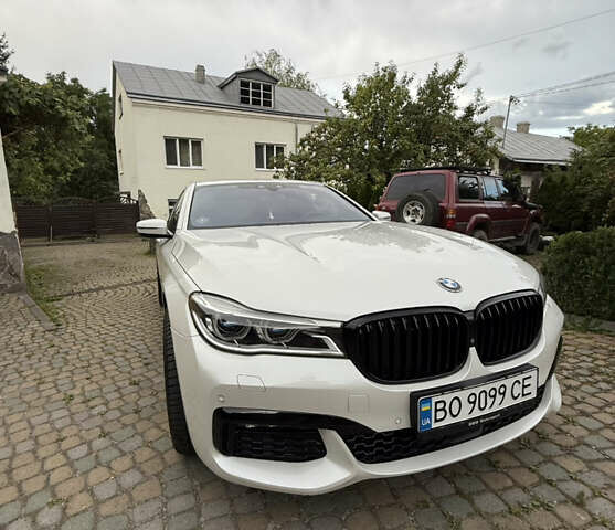 Белый БМВ 7 Серия, объемом двигателя 2.99 л и пробегом 200 тыс. км за 37000 $, фото 9 на Automoto.ua