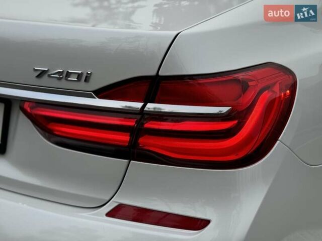 Белый БМВ 7 Серия, объемом двигателя 3 л и пробегом 78 тыс. км за 29700 $, фото 22 на Automoto.ua