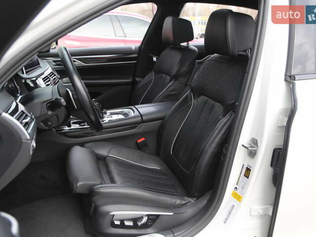 Белый БМВ 7 Серия, объемом двигателя 4.39 л и пробегом 104 тыс. км за 31900 $, фото 8 на Automoto.ua