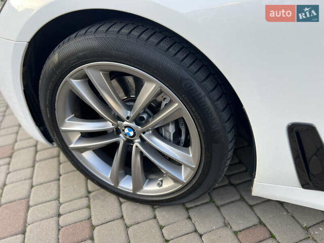 Белый БМВ 7 Серия, объемом двигателя 2.99 л и пробегом 200 тыс. км за 35000 $, фото 26 на Automoto.ua