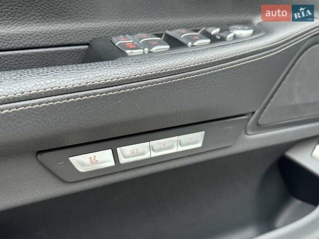 Белый БМВ 7 Серия, объемом двигателя 3 л и пробегом 78 тыс. км за 29700 $, фото 33 на Automoto.ua