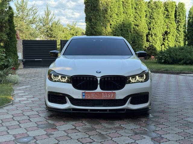 Белый БМВ 7 Серия, объемом двигателя 3 л и пробегом 40 тыс. км за 29900 $, фото 4 на Automoto.ua