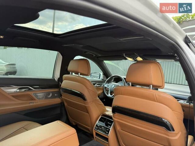 Белый БМВ 7 Серия, объемом двигателя 3 л и пробегом 116 тыс. км за 32500 $, фото 51 на Automoto.ua