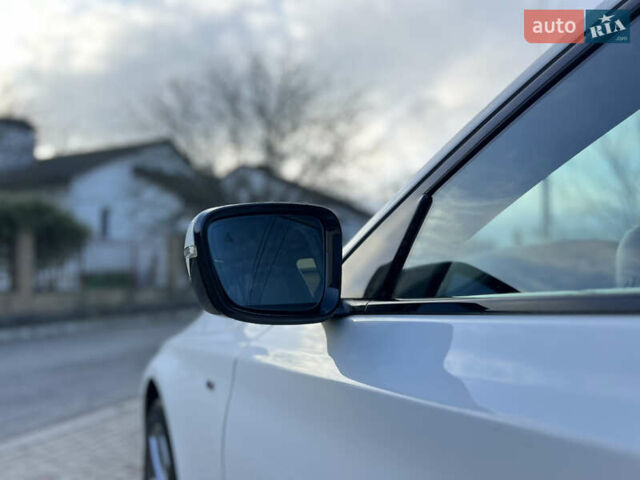 Белый БМВ 7 Серия, объемом двигателя 2.99 л и пробегом 200 тыс. км за 35000 $, фото 30 на Automoto.ua