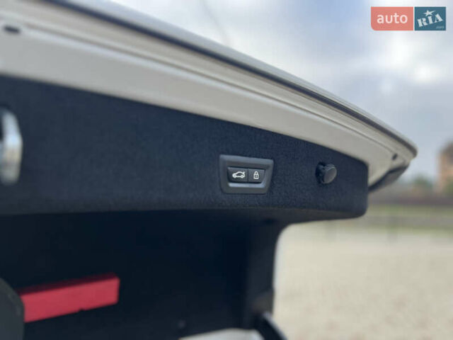 Белый БМВ 7 Серия, объемом двигателя 2.99 л и пробегом 200 тыс. км за 35000 $, фото 79 на Automoto.ua