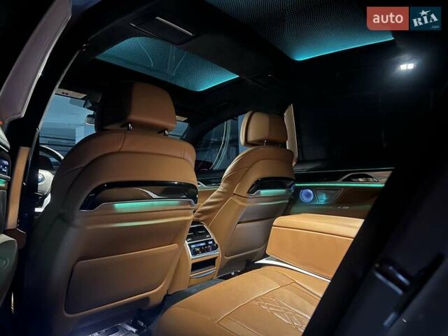 Белый БМВ 7 Серия, объемом двигателя 4.39 л и пробегом 134 тыс. км за 34844 $, фото 23 на Automoto.ua