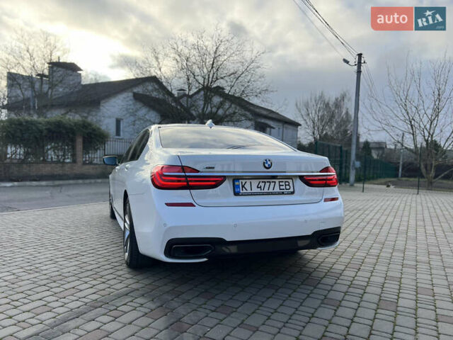 Белый БМВ 7 Серия, объемом двигателя 2.99 л и пробегом 200 тыс. км за 35000 $, фото 7 на Automoto.ua