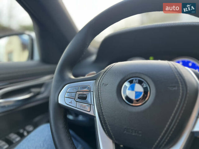 Белый БМВ 7 Серия, объемом двигателя 2.99 л и пробегом 200 тыс. км за 35000 $, фото 56 на Automoto.ua